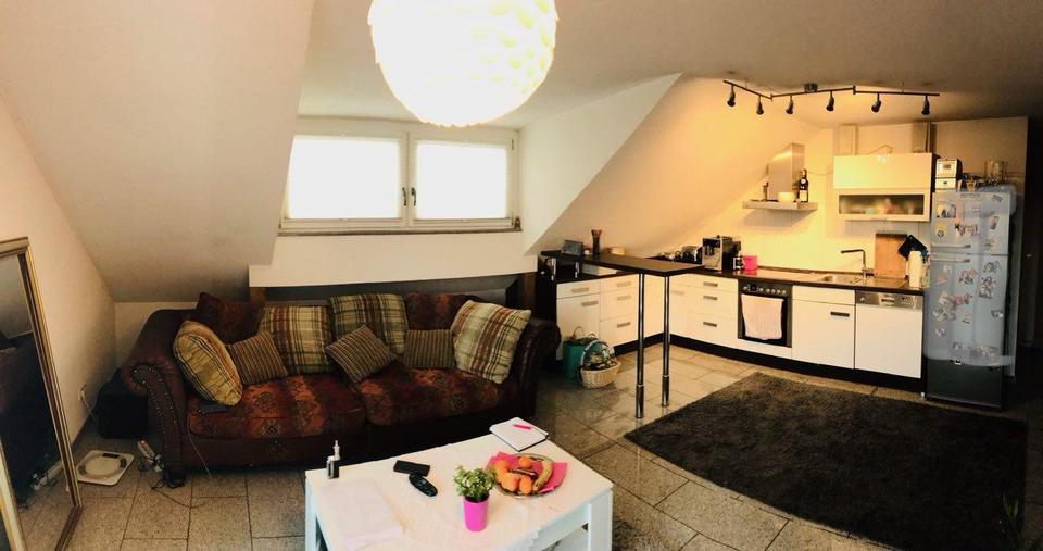 Dachgeschoßwohnung Esslingen am Neckar Hegensberg - 3 Zimmer, 71 m&sup2;, 1.350&euro; | Angebot:25174491