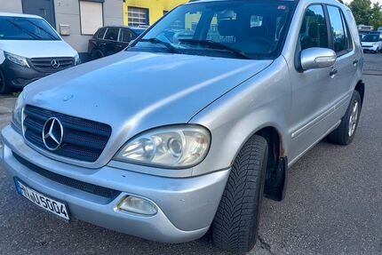 Mercedes-Benz ML 270 355.000 km 3.250 &euro; Ludwigsburg 71642