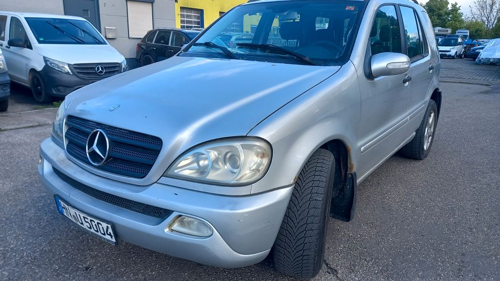 Mercedes-Benz ML 270 355.000 km 3.250 &euro; Ludwigsburg 71642