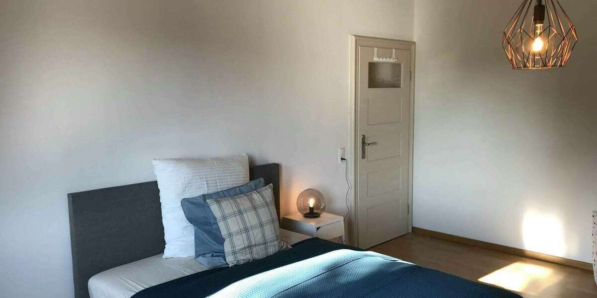 Zimmer Stuttgart Hölderlinplatz - 525&euro; | Angebot:25812176