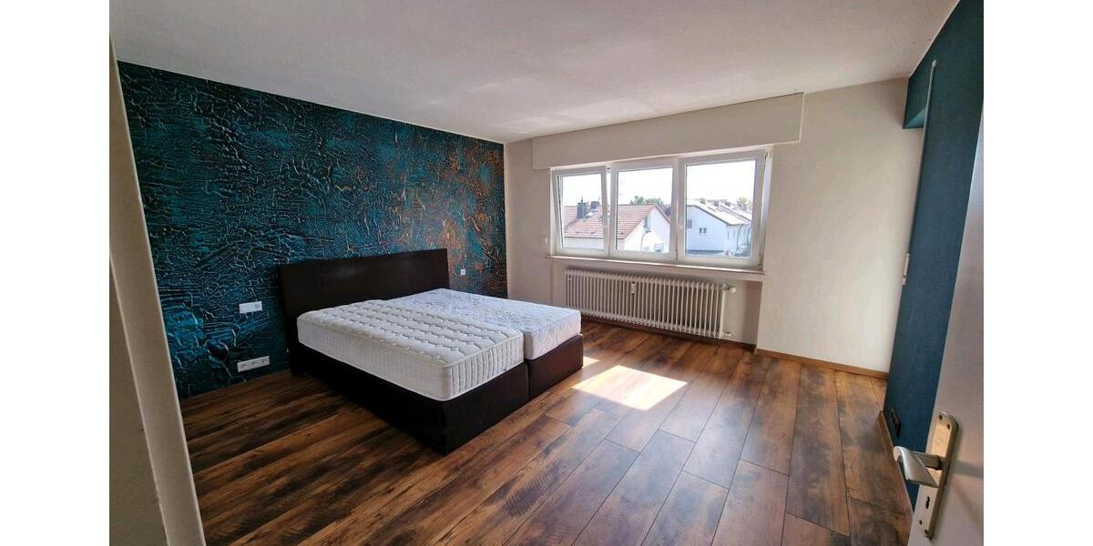 Etagenwohnung Backnang - 5 Zimmer, 160 m&sup2;, 1.950&euro; | Angebot:27553316