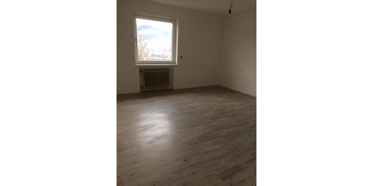 Etagenwohnung Murrhardt - 4.5 Zimmer, 100 m&sup2;, 1.100&euro; | Angebot:26062427
