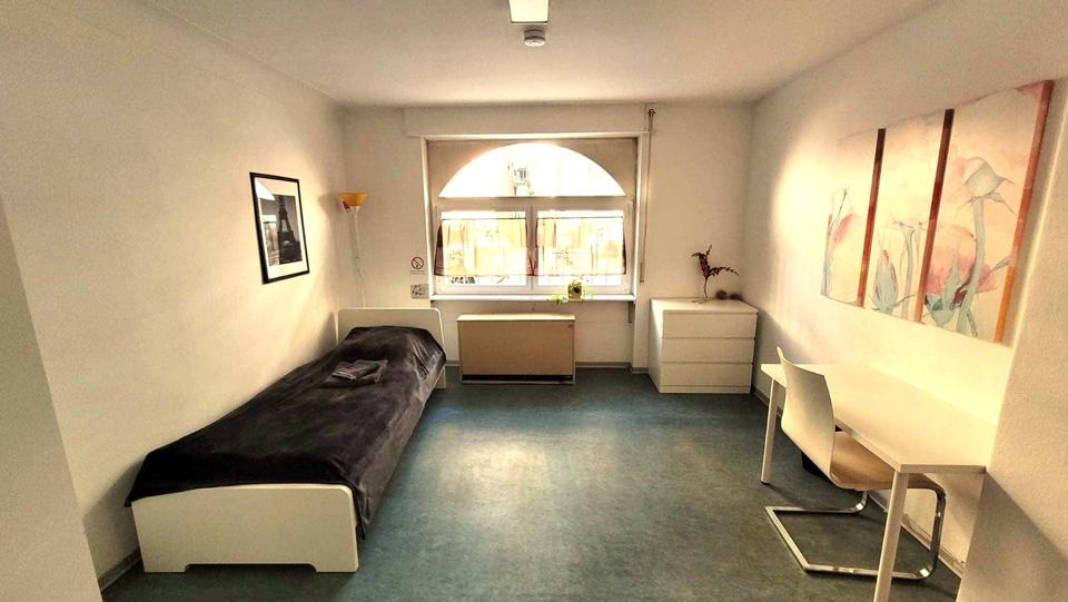 Etagenwohnung Stuttgart Stuttgart-West - 3 Zimmer, 85 m&sup2;, 17&euro; | Angebot:25232195