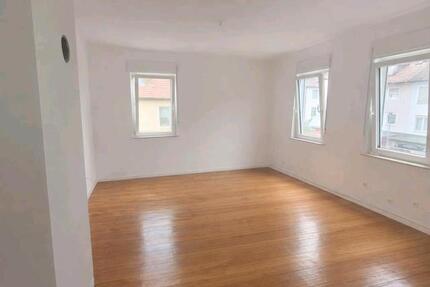 Wohnung Fellbach Oeffingen - 3.5 Zimmer, 87 m&sup2;, 1.300&euro; | Angebot:25760669