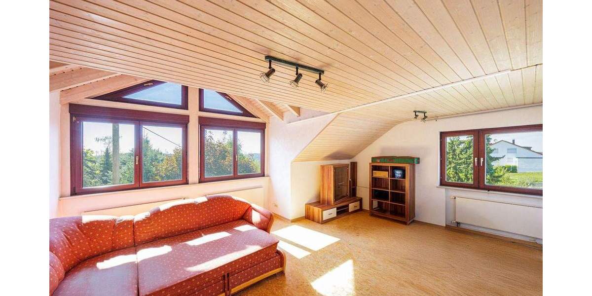 Mehrfamilienhaus, Wohnhaus Winnenden Breuningsweiler - 9 Zimmer, 255 m&sup2;, 649.000&euro; | Angebot:25697991