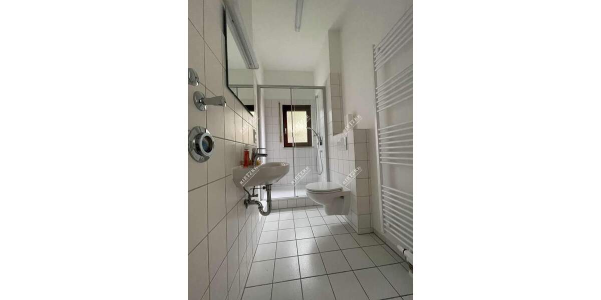 Zimmer Asperg - 4 Zimmer, 104 m&sup2;, 1.600&euro; | Angebot:25726390