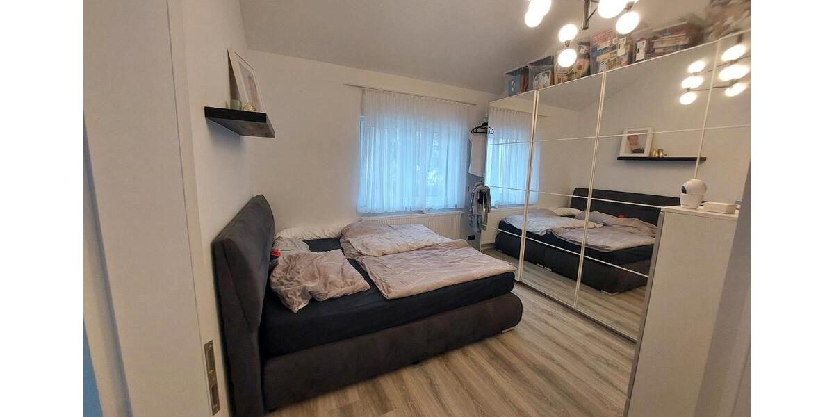 Etagenwohnung Sindelfingen Eichholz - 4.5 Zimmer, 87 m&sup2;, 1.380&euro; | Angebot:26041967