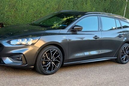 Ford Focus 82.000 km 17.500 &euro; Bietigheim-Bissingen 74321