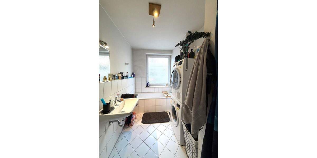 Etagenwohnung Stuttgart / Stuttgart-West West - 3 Zimmer, 105 m&sup2;, 1.745&euro; | Angebot:25746254