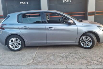 Peugeot 308 109.000 km 4.999 &euro; Magstadt (in der Nähe von Stuttgart) 71106