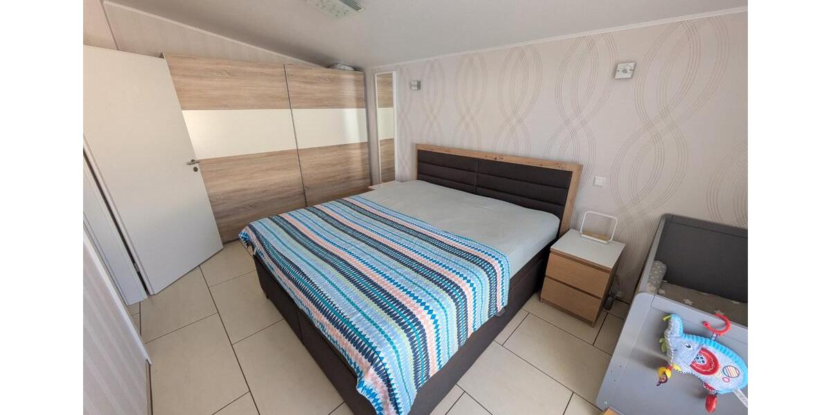 Etagenwohnung Kirchheim am Neckar - 4 Zimmer, 120 m&sup2;, 390.000&euro; | Angebot:27261717