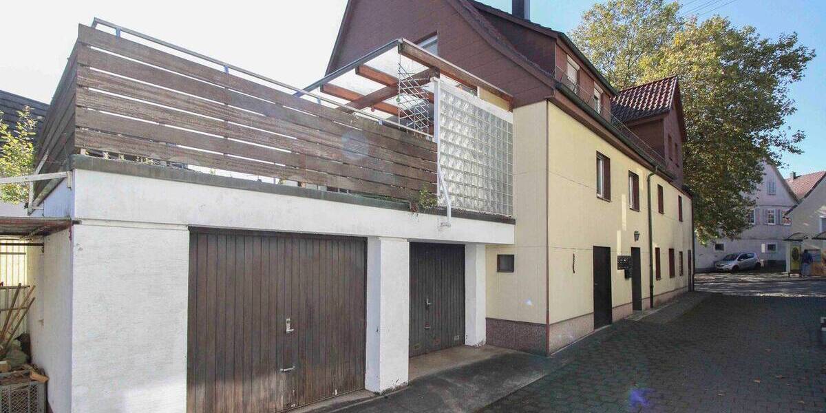 Mehrfamilienhaus, Wohnhaus Stuttgart Heumaden - 9 Zimmer, 398.000&euro; | Angebot:25958075
