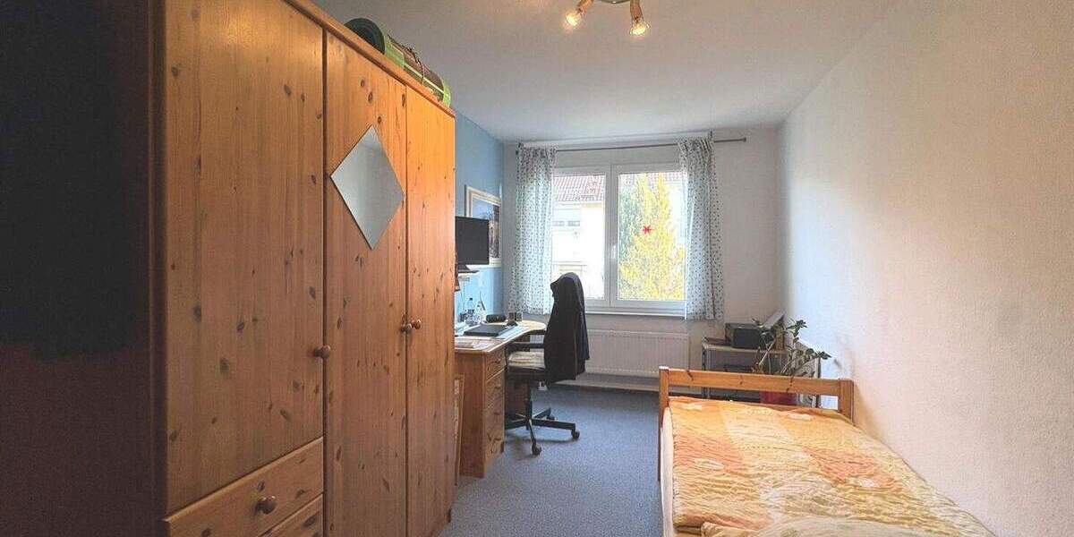 Reihenmittelhaus Stuttgart Vaihingen - 6 Zimmer, 150 m&sup2;, 729.000&euro; | Angebot:25781237