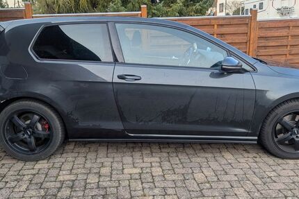VW Golf 105.000 km 14.200 &euro; Heilbronn 74078