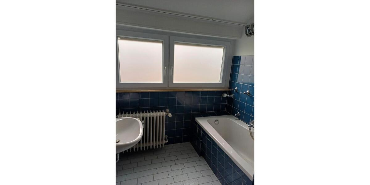 Dachgeschoßwohnung Stuttgart Vaihingen - 3 Zimmer, 73 m&sup2;, 1.000&euro; | Angebot:27595843