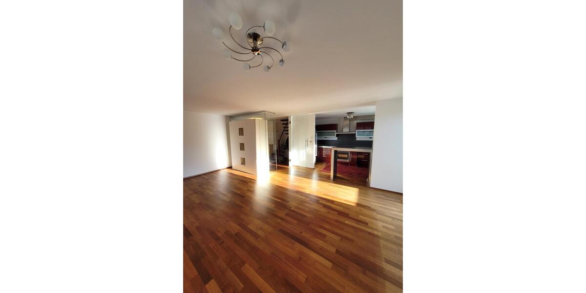 Maisonettenwohnung Sindelfingen - 3.5 Zimmer, 98 m&sup2;, 439.000&euro; | Angebot:25959642