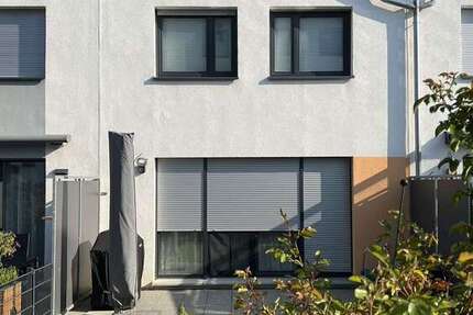 Haus Sindelfingen Darmsheim - 5 Zimmer, 149 m&sup2;, 2.800&euro; | Angebot:26930950