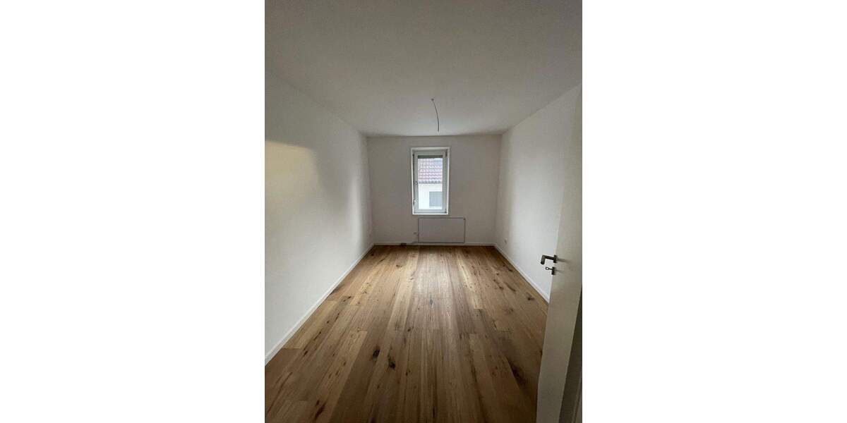 Etagenwohnung Stuttgart Zuffenhausen - 2 Zimmer, 55 m&sup2;, 1.077&euro; | Angebot:25877743