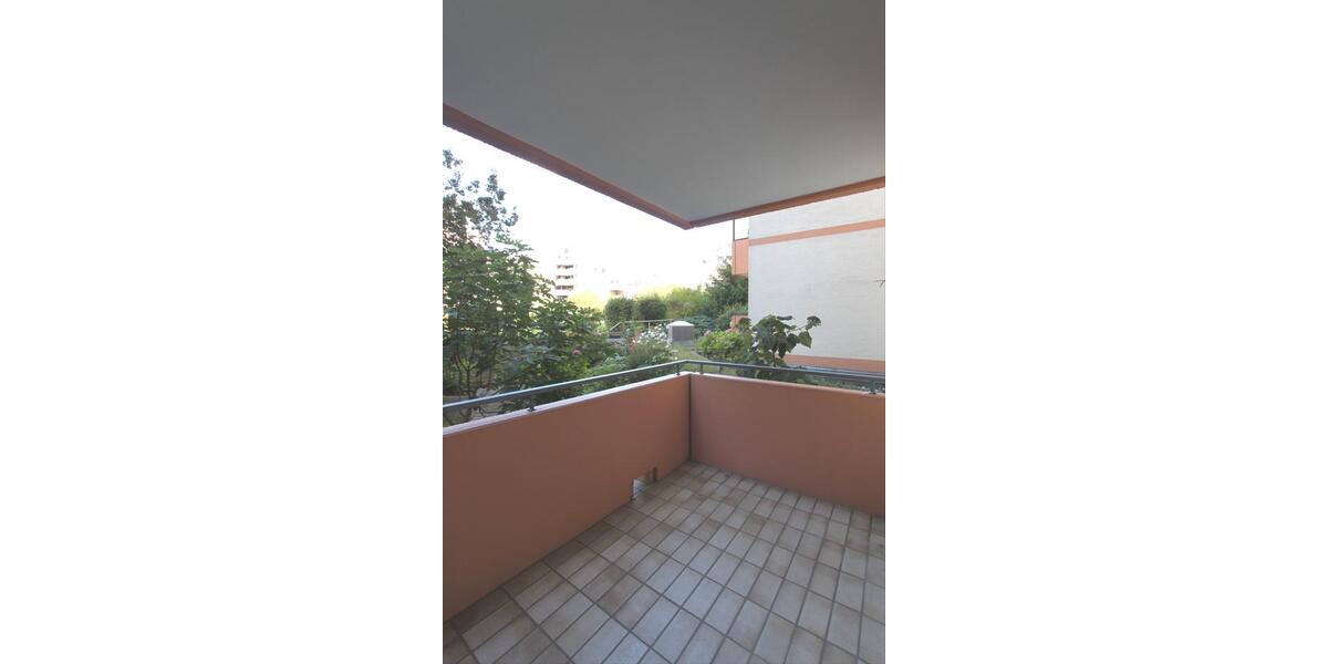 Erdgeschoßwohnung Heilbronn - 3.5 Zimmer, 116 m&sup2;, 1.390&euro; | Angebot:22605542