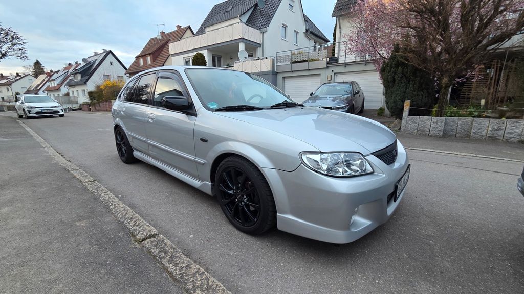 Mazda 323 138.000 km 4.999 &euro; Sindelfingen 71063