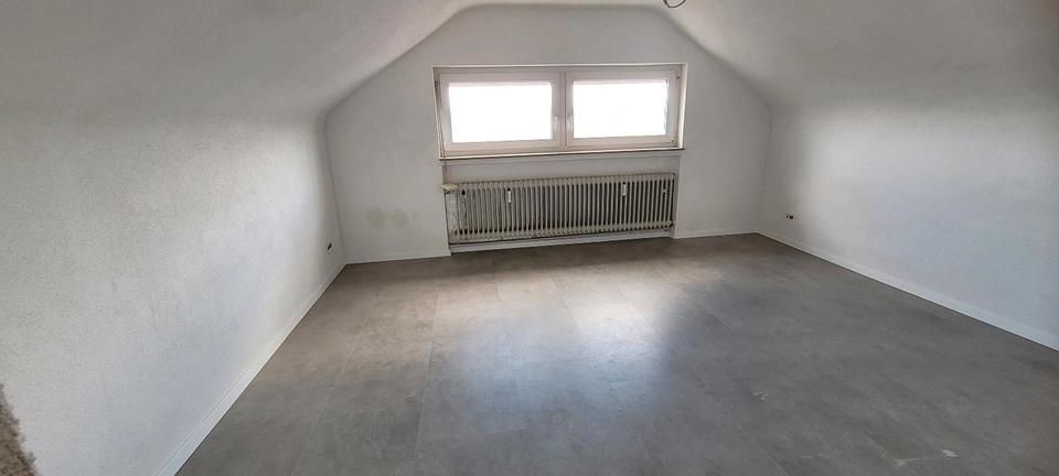 Dachgeschoßwohnung Wüstenrot - 2 Zimmer, 35 m&sup2;, 700&euro; | Angebot:25723189