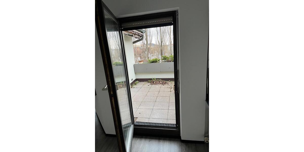 Dachgeschoßwohnung Winnenden - 3.5 Zimmer, 81 m&sup2;, 1.200&euro; | Angebot:27535944