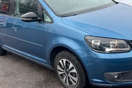 VW Touran 154.000 km 6.300 &euro; Sindelfingen 71065