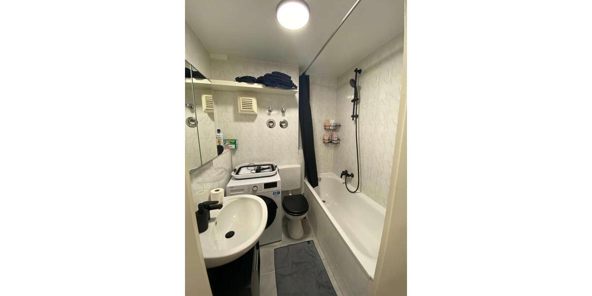 Dachgeschoßwohnung Ludwigsburg Eglosheim - 2.5 Zimmer, 56 m&sup2;, 1.270&euro; | Angebot:27542523