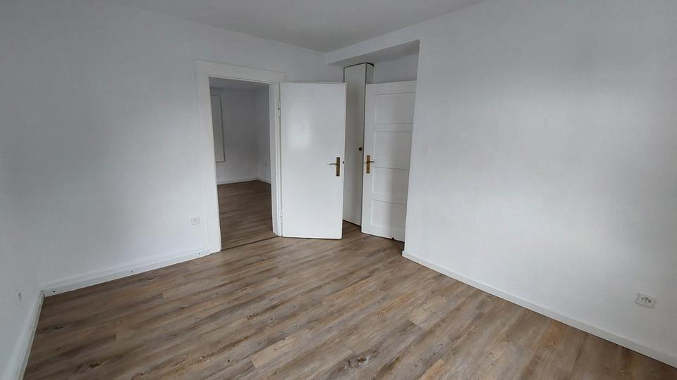 Etagenwohnung Stuttgart Neuwirtshaus - 2 Zimmer, 34 m&sup2;, 119.000&euro; | Angebot:26972576