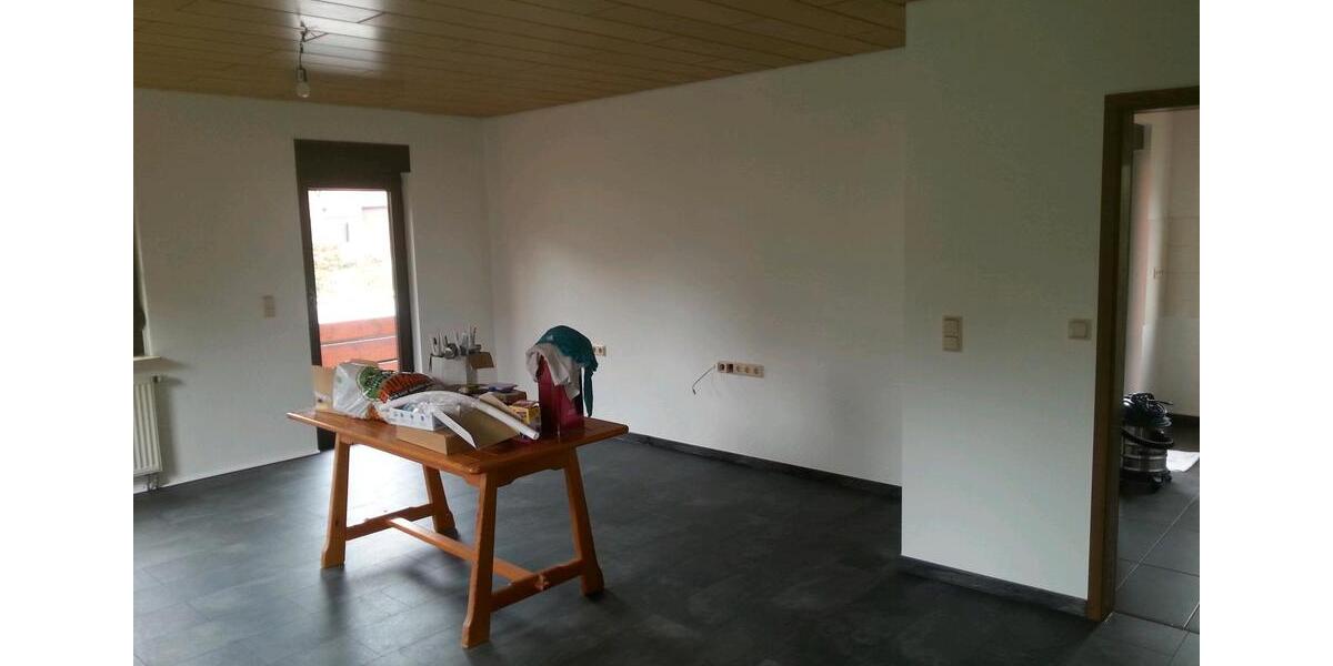 Erdgeschoßwohnung Schorndorf - 3 Zimmer, 85 m&sup2;, 1.180&euro; | Angebot:27576125