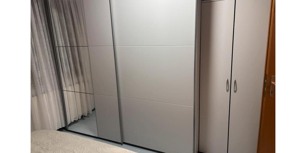 Dachgeschoßwohnung Brackenheim - 2.5 Zimmer, 53 m&sup2;, 700&euro; | Angebot:25792737