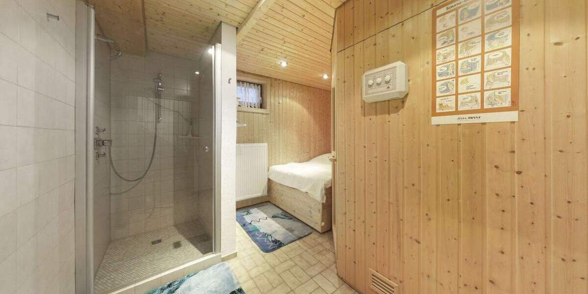 Mehrfamilienhaus, Wohnhaus Besigheim - 7 Zimmer, 225 m&sup2;, 876.000&euro; | Angebot:25749260