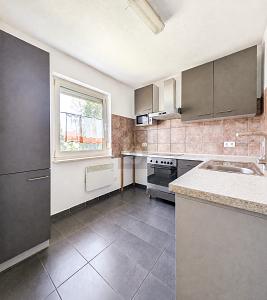 RENDITE MIT PERSPEKTIVE UND ANBAUPOTENZIAL - Mehrfamilienhaus, Wohnhaus Stuttgart Zuffenhausen | Angebot:27223204