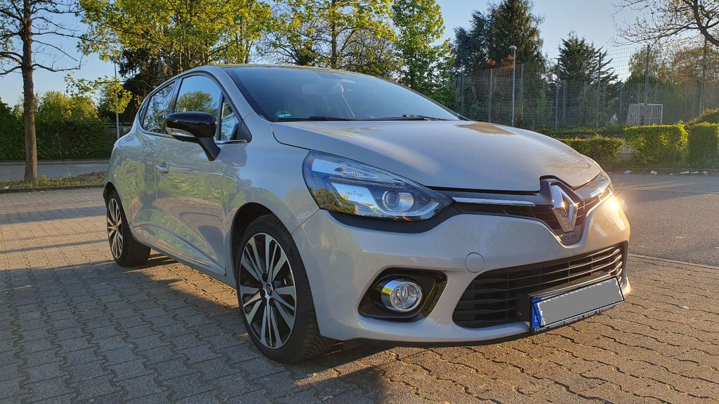 Renault Clio 32.800 km 11.300 &euro; Esslingen 73734