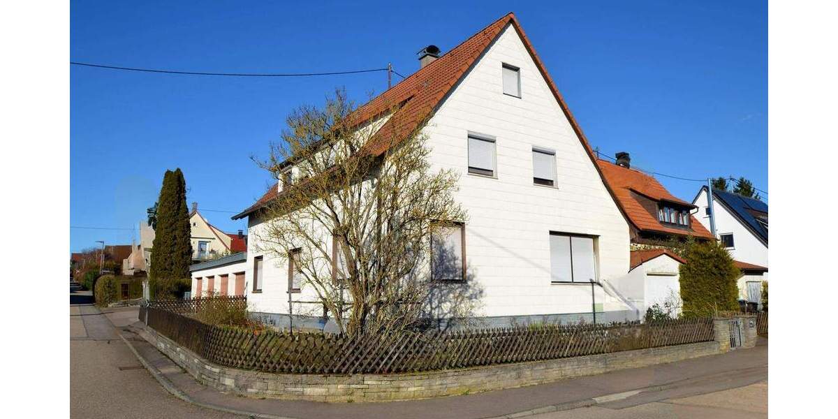 Mehrfamilienhaus, Wohnhaus Rutesheim - 7 Zimmer, 178 m&sup2;, 590.000&euro; | Angebot:25704324