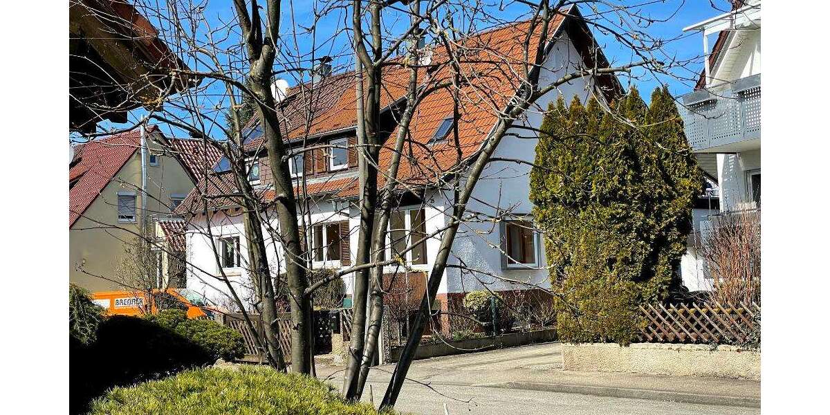 Einfamilienhaus Renningen - 7 Zimmer, 155 m&sup2;, 2.200&euro; | Angebot:25891525