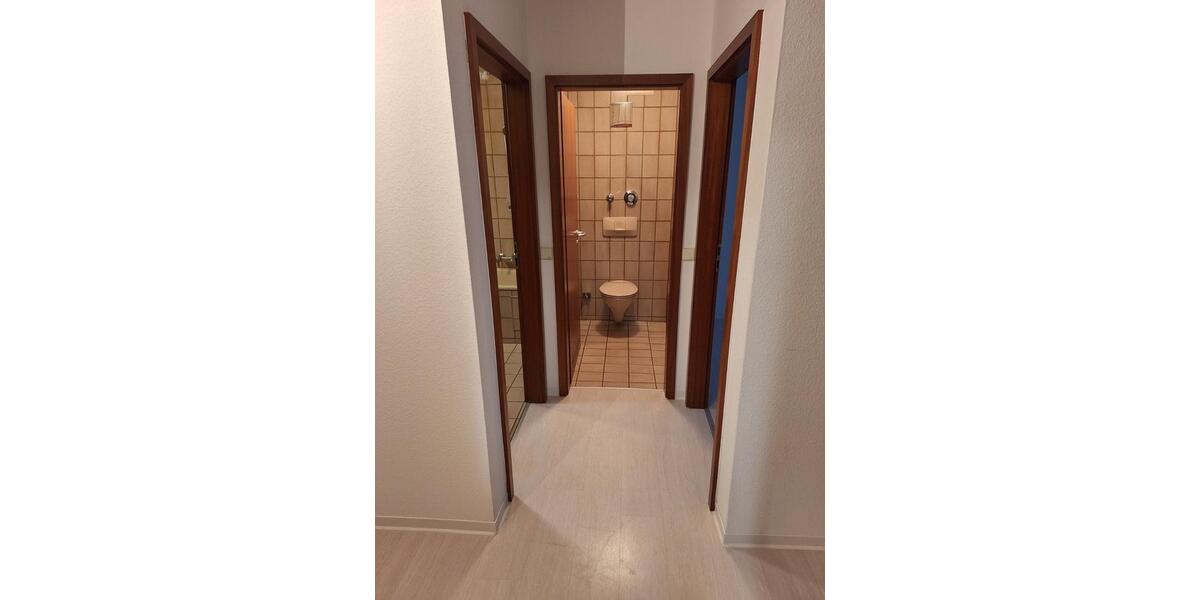 Dachgeschoßwohnung Stuttgart Vaihingen - 2 Zimmer, 65 m&sup2;, 900&euro; | Angebot:25923483