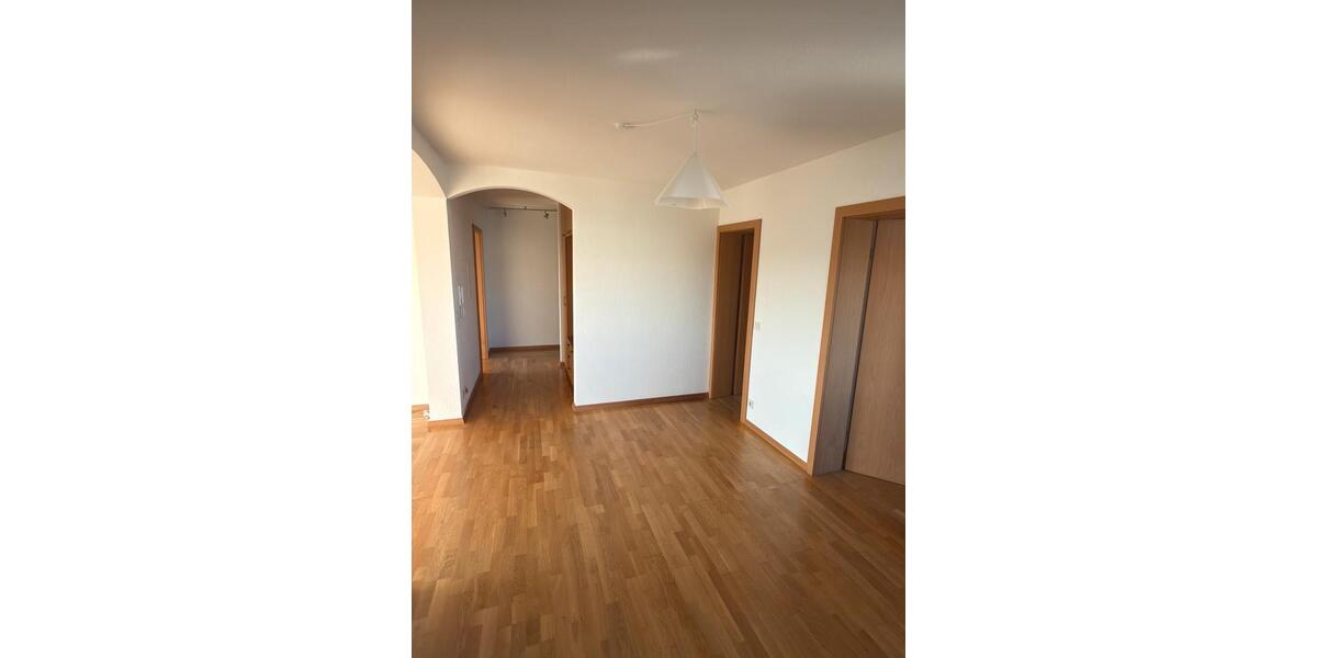 Etagenwohnung Ludwigsburg Eglosheim - 3.5 Zimmer, 84 m&sup2;, 1.050&euro; | Angebot:25892355
