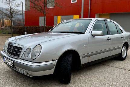 Mercedes-Benz E 230 162.500 km 1.500 &euro; Leonberg 71229