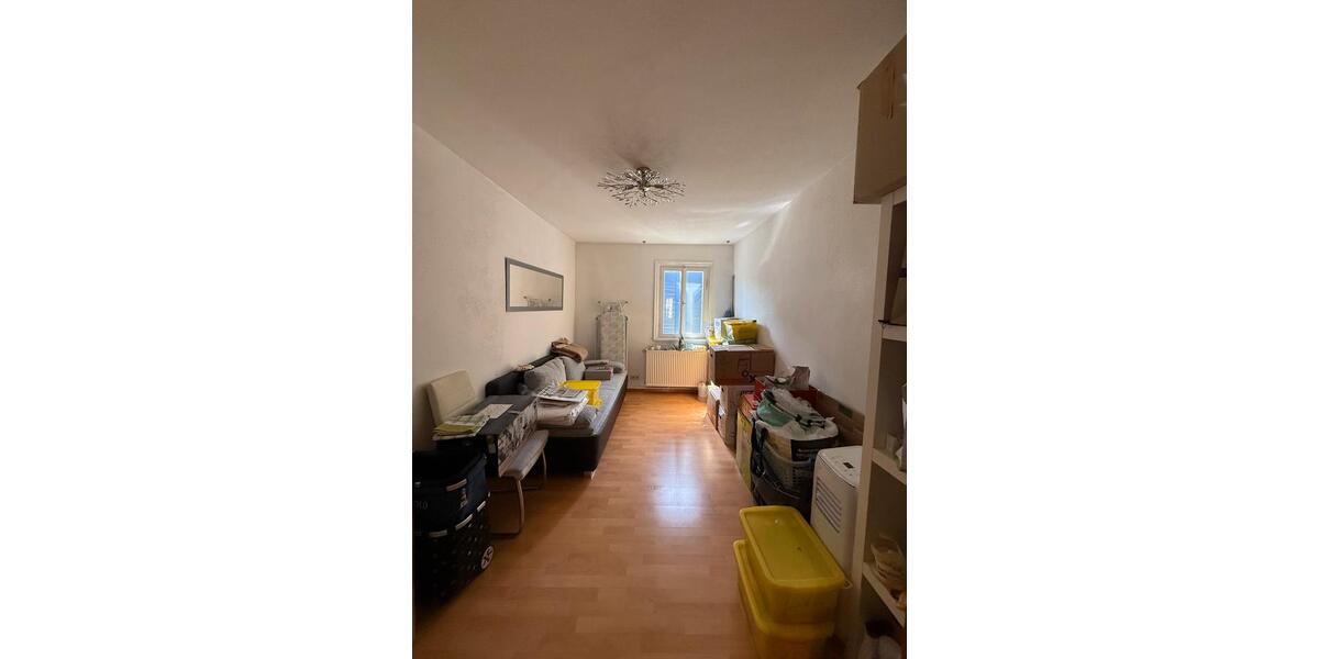 Etagenwohnung Stuttgart Hedelfingen - 3 Zimmer, 90 m&sup2;, 1.500&euro; | Angebot:25924875