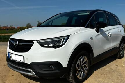 Opel Crossland (X) 82.766 km 7.300 &euro; Stuttgart 70499