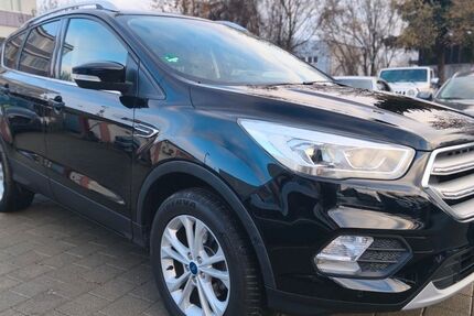 Ford Kuga 108.450 km 8.999 &euro; Fellbach 70736