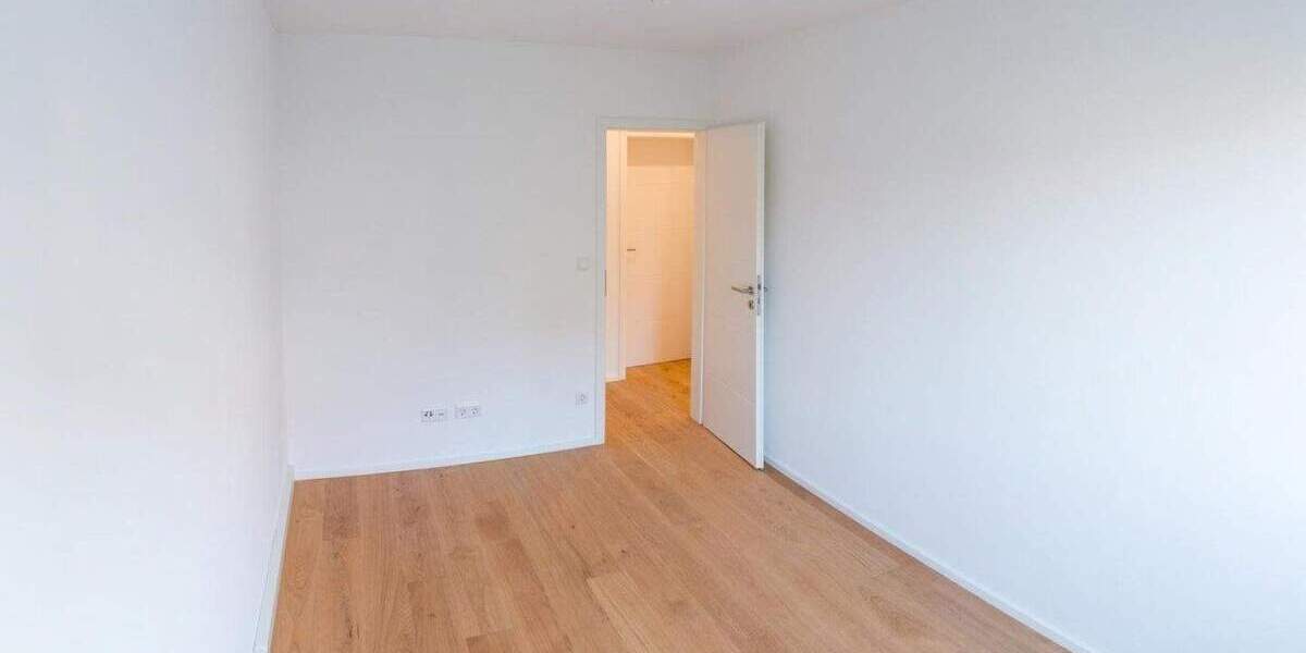 Zimmer Stuttgart Ost - 3 Zimmer, 74 m&sup2;, 1.350&euro; | Angebot:25776964