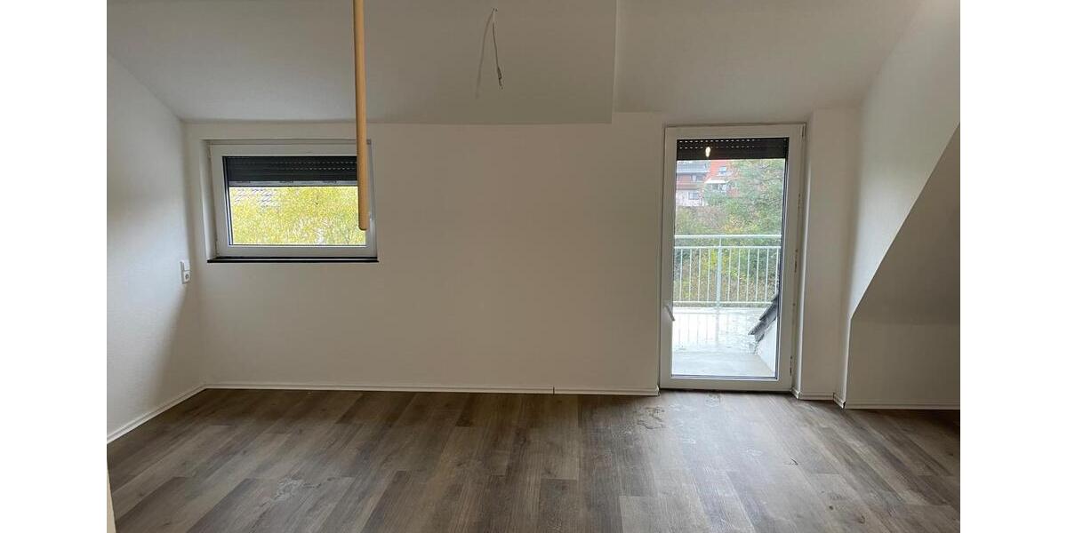 Dachgeschoßwohnung Ludwigsburg Eglosheim - 1 Zimmer, 42 m&sup2;, 850&euro; | Angebot:27534852