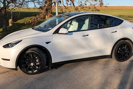 Tesla Model Y 37.500 km 33.900 &euro; Remseck am Neckar 71686