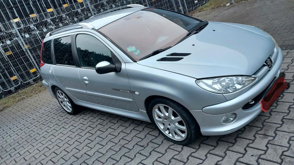 Peugeot 106 196.000 km 599 &euro; Plochingen 73307