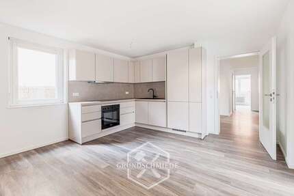Wohnung Stuttgart Zuffenhausen - 4 Zimmer, 101 m&sup2;, 1.650&euro; | Angebot:26435077