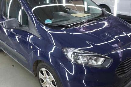 Ford Transit Courier 108.000 km 6.999 &euro; Ditzingen 71254