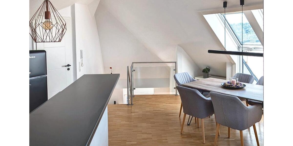 Dachgeschoßwohnung Stuttgart Luginsland - 2 Zimmer, 55 m&sup2;, 1.150&euro; | Angebot:27549061