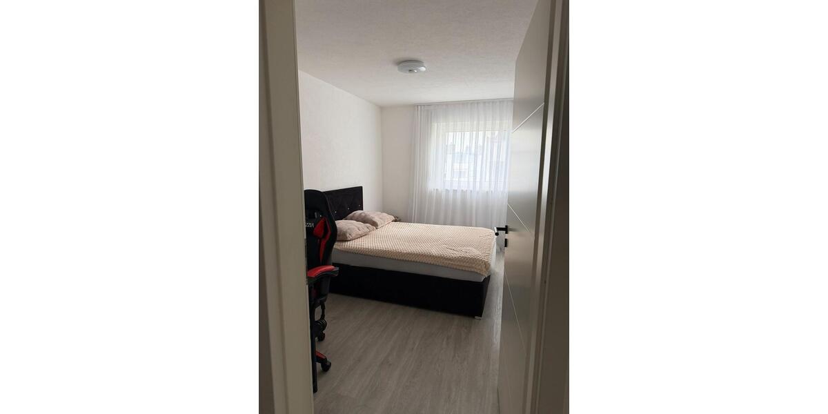 Etagenwohnung Wernau (Neckar) - 3 Zimmer, 75 m&sup2;, 325.000&euro; | Angebot:26524701